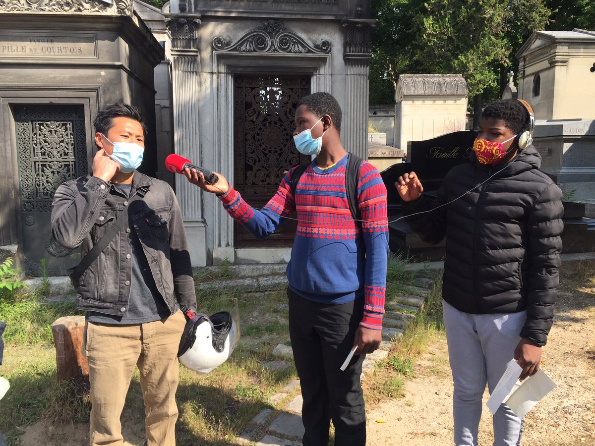 <a href="/Frederic_Chau/">Frederic Chau</a> ce matin au micro 🎤 des journalistes d’<a href="/InterClass_/">InterClass'</a> du <a href="/ClgGRouault/">Collège Georges Rouault</a> : que transmet-on de sa double culture ? Né à Saïgon, de parents issus d’une ethnie chinoise du Cambodge, ayant fui le régime des Khmers rouges, l’acteur a grandi à Paris.