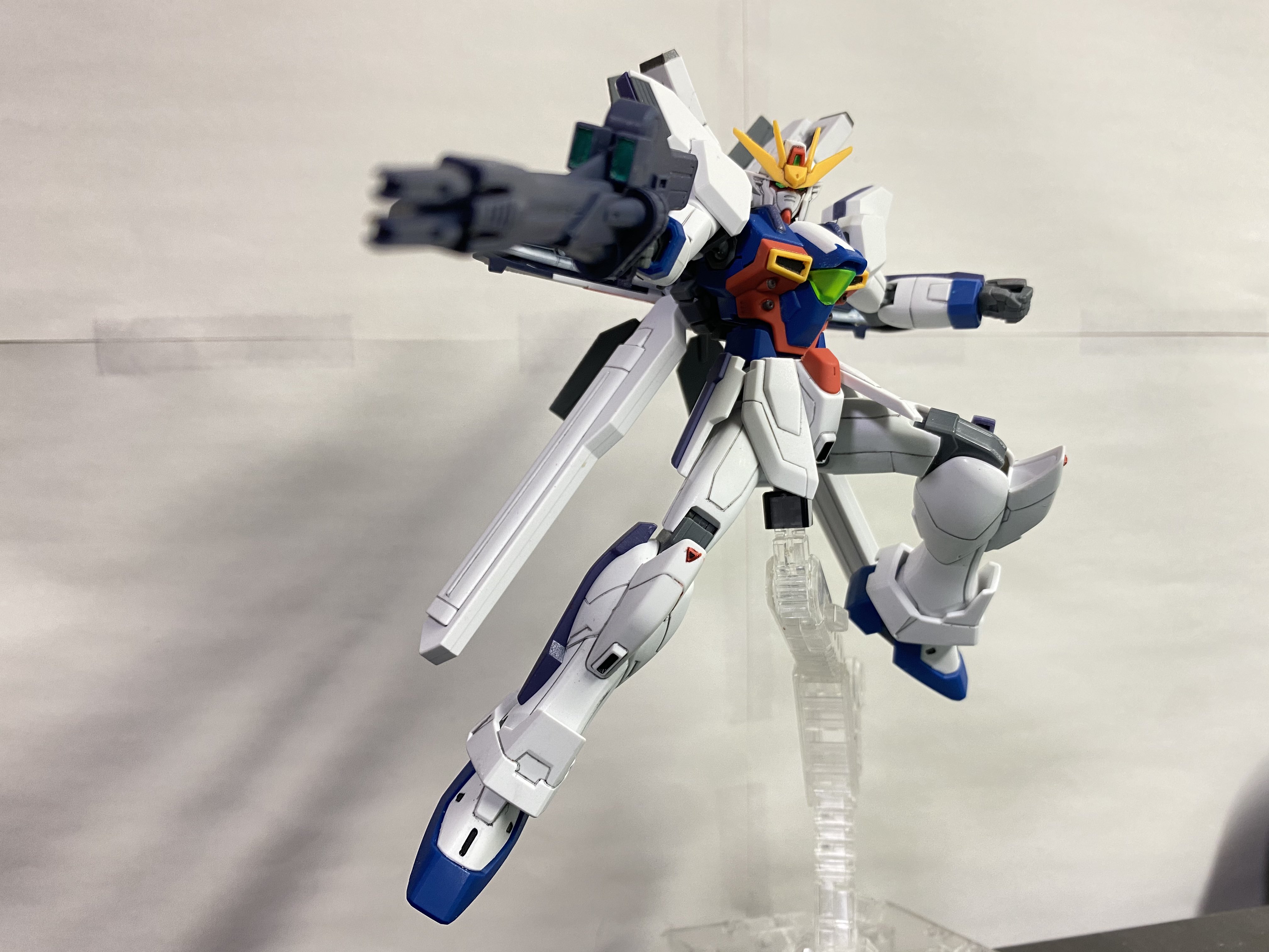 クノティス ガンプラプチレビュー Hgaw ガンダムxディバイダー 完成です 可動域は広いです 色分けはセンサー 赤 白 黒 グレー メカグレーが足りないです ガンダムxとの違いは武装類と青色が少し明るくなったことです めちゃくちゃカッコイイ