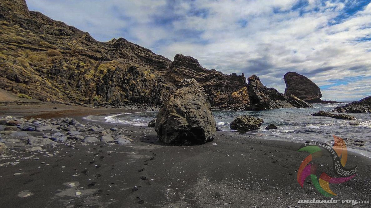 TENERIFESENDERO's tweet photo. Playa de Roque Bermejo
#anaga #tenerife #teneriffa #españa #islascanarias #canarias #senderismo #wanderlust #trekking #landscape #hiking #outdoors #hike #nature #world #earth #adventure #spain #mountains #gopro #photography #sony #canaryislands #visittenerife
#sea #beach https://t.co/HZb0KzwaHB