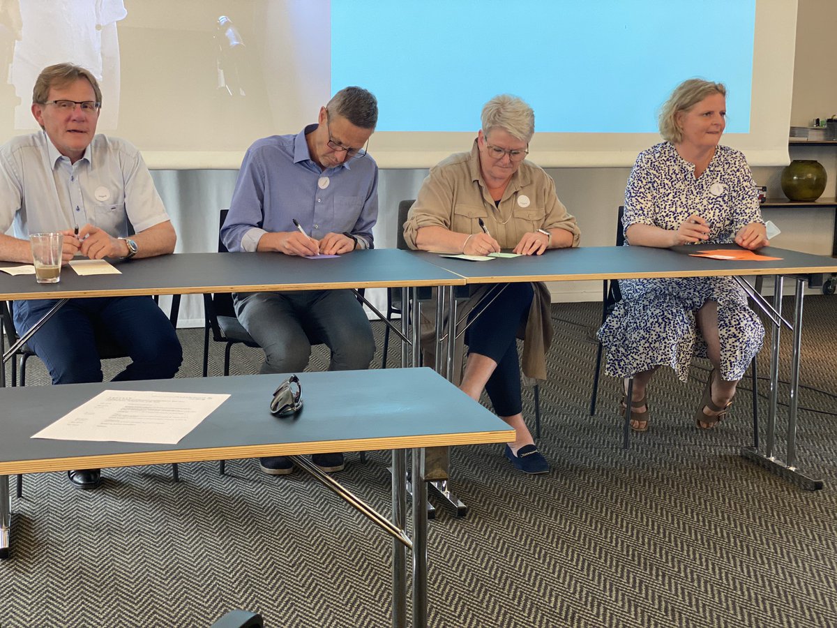 Sygehusledelsen gir den gas , hvordan kan vi arbejde med “ stærk kommunikation” på NSR sygehuse