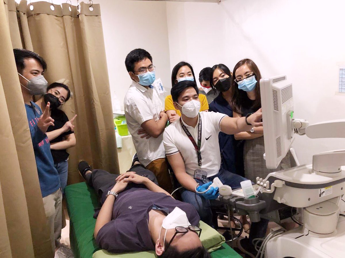 RoviSamedra's tweet photo. It’s becoming my tradition to hold hands-on orientation/training sessions with the first year radio residents in UP-PGH... hope you guys learned something today! 🤗 #TeacherLife #Ultrasound #FUSP #consultant #mentor
First pic : 2021 Second pic: 2020 https://t.co/2aN5zUZcR5