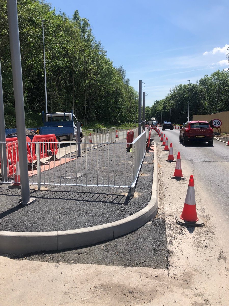 firth_fencing's tweet photo. Yet another successful project completed - Visirail installations for a local authority. 
We ensured all road safety measures and precautions were in place and strictly adhered to throughout. https://t.co/VjomQeq2uv