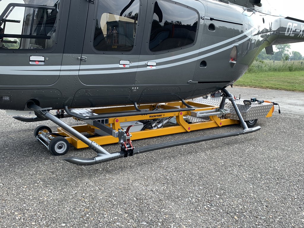 #helilifter + #bell429 <a href="/BellFlight/">Bell</a> final acceptance test #wirwissenwaswirtun #madeinbavaria #handwerk #wackerbauer #groundsupportequipment