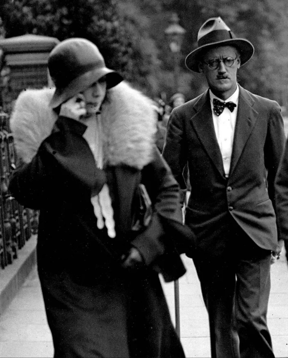 #OnThisDay 10 June 1904 - #JamesJoyce met the love of his life, #NoraBarnacle. The pair met in Dublin, where Nora worked in Finn’s Hotel, and they first went out together on June 16, 1904. This date was later immortalised as #Bloomsday, the day the events in #Ulysses take place.