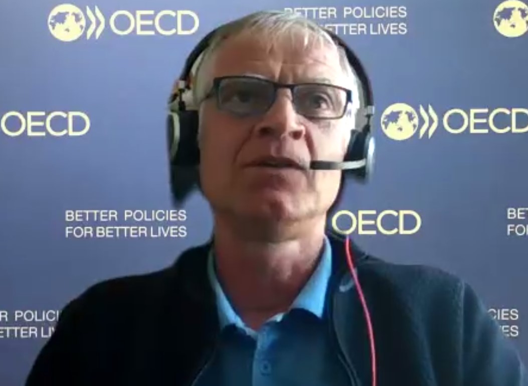 shapeID_eu's tweet image. Dr Carthage Smith, OECD Global Science Forum @OECD opens the Shape-ID #policypanel, reflects on &apos;an excellent toolkit&apos; and how the AHSS are well-placed to contribute to and lead transdisciplinary projects and where funding might derive from. @TLRHub #shapeidtoolkit