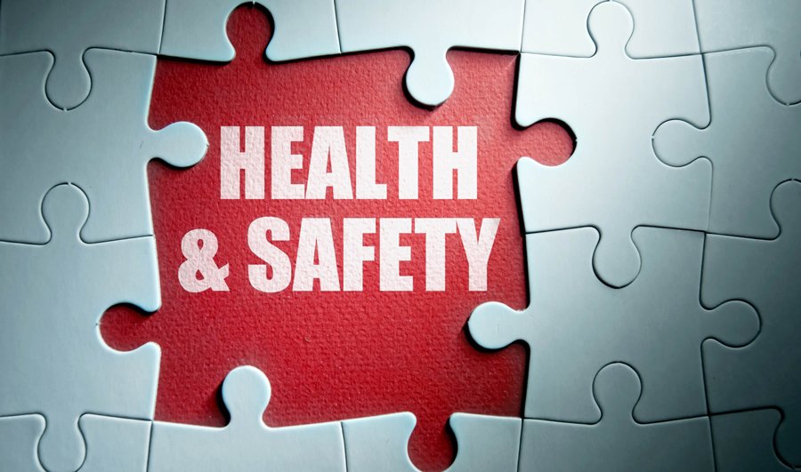 Our qualified #healthsandsafety #consultants are on hand to help you ensure your #business stays #legal and #safe. 
Contact us today to find out more: awillson@landmarkconstructionltd.co.uk

#essex #suffolk #norfolk #business #construction #hse