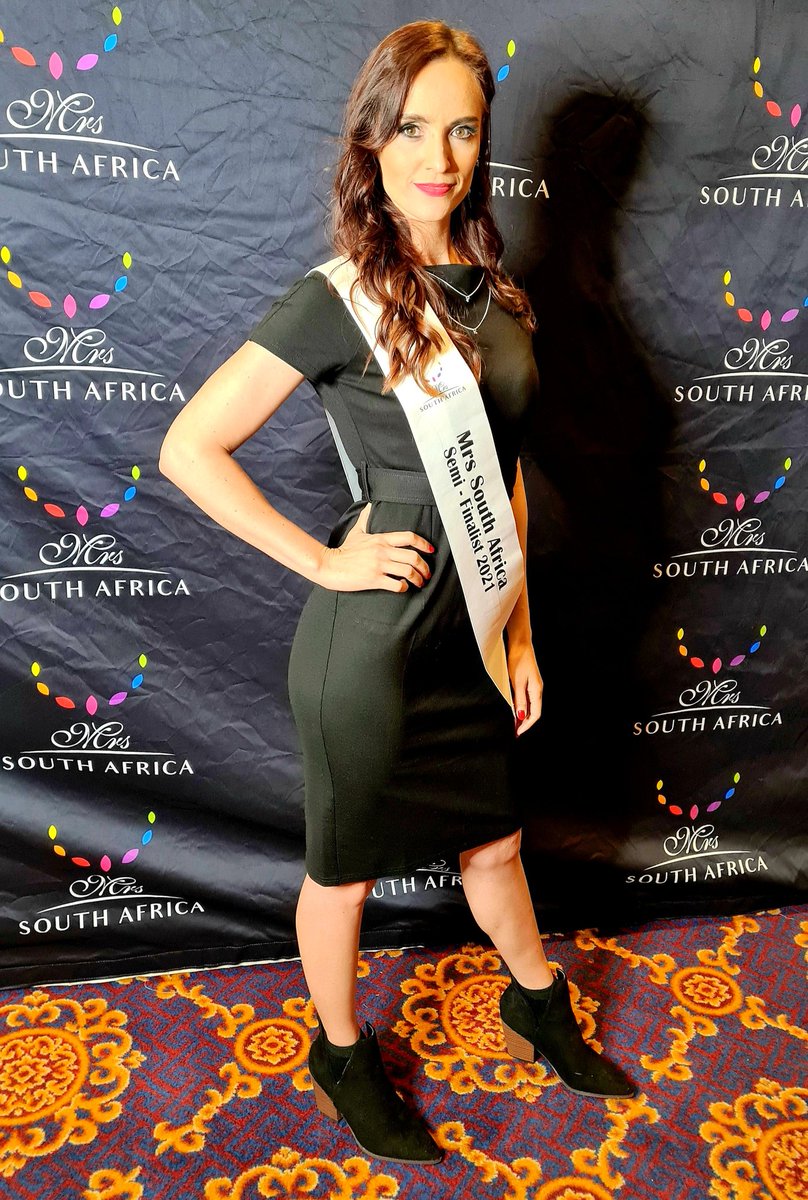 Stellefit's tweet photo. 🌟 Growth is exciting but also scary, and it doesn't happen in your comfort zone. 

@ink_by_lulu
@fenn.collection
@MrsSAPageant
@EmperorsPalace
#inkbylulu #permanentmakeup #makeup #MrsSA2021 #MrsSouthAfrica2021 #fenncollection #foreverfenn #ThePalaceofDreams https://t.co/csTh8y85dR