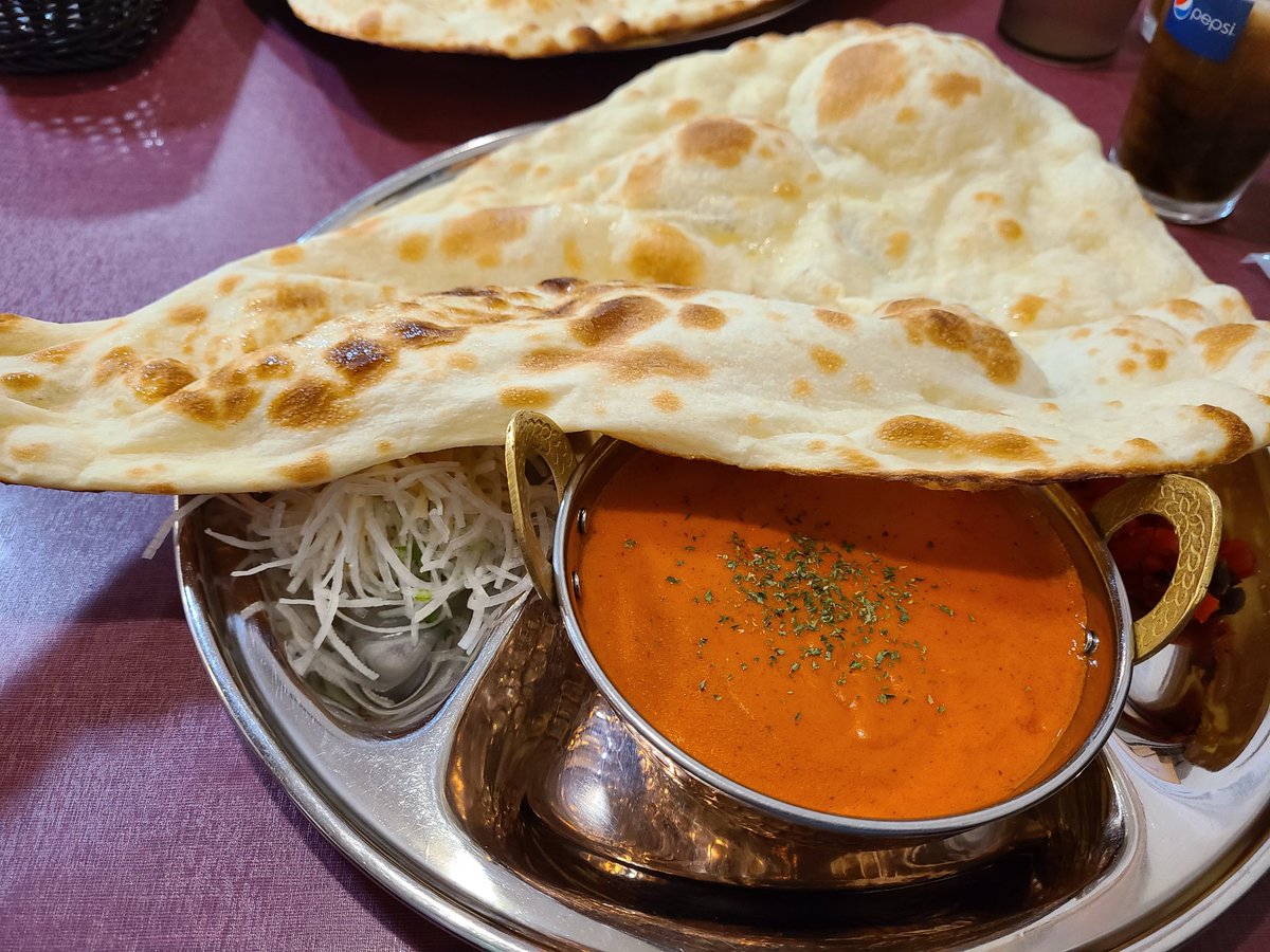 aterukun's tweet photo. 6/7、8、9、10

8日に食べた、カシミールのカレーセット。ナンがもちもち、ばりぱりでおいしかった。🎵もっと近いといいのなあー😅

#ワンプレート 
#カシミール https://t.co/yW7pSzexSj