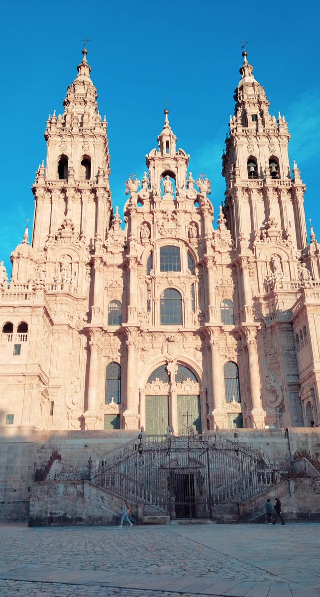 Antón Alexandre tweet media