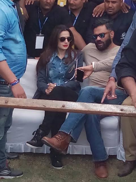 Happy Birthday Ma\am on behalf of Sir fans ... 