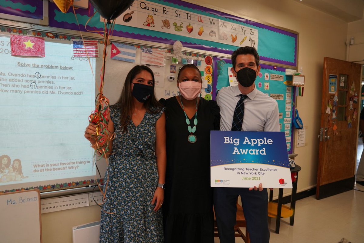 NYCSchools's tweet photo. 🎉 Surprise! 🎉 Melisande Bolano from @PS76Q #inQueens: you are a 2021 Big Apple Award winner!🎈Congrats!🎈

We are grateful to @NYCschools teachers for all that they do to guide, motivate, and support our students, especially during these challenging times. #ThankATeacherNYC https://t.co/WTVaYpAzY8
