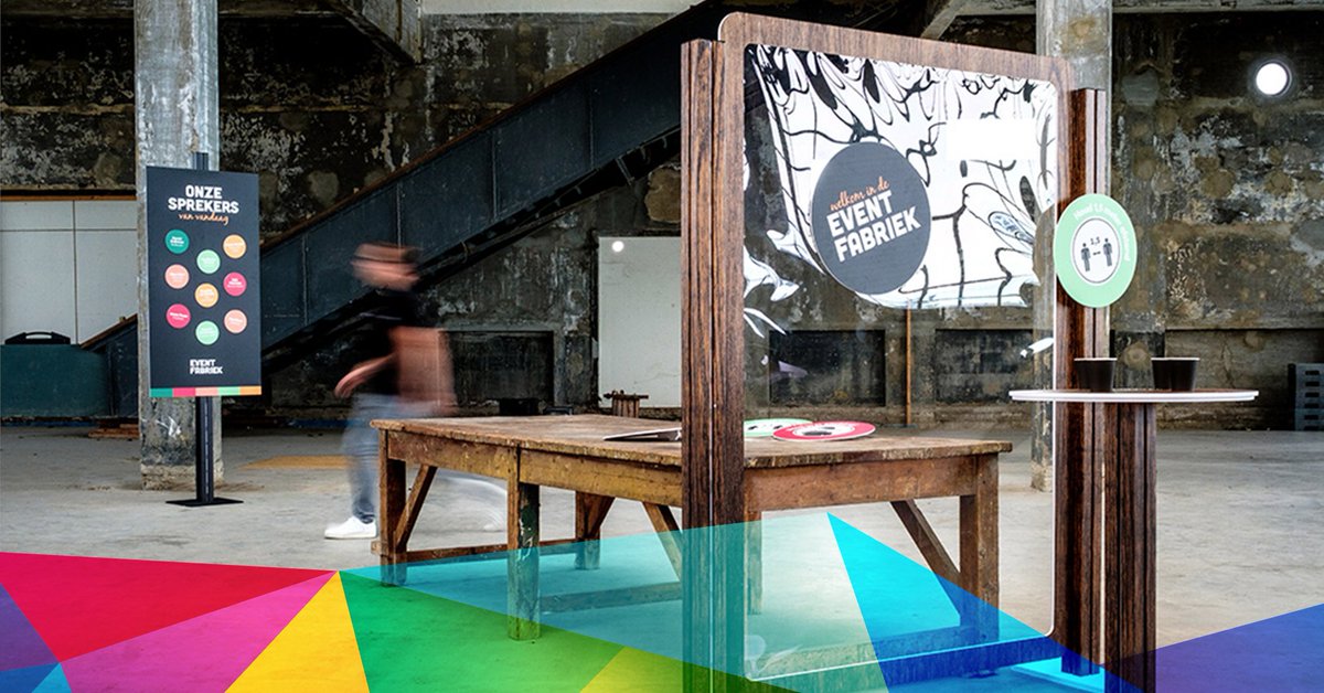 Het perfecte #promotiemiddel om jouw boodschap over te brengen, #deinhaker. Een #multifunctioneel product om de #visuelecommunicatie van jouw bedrijf, merk of product onder de aandacht te brengen: detoekomst.nl/sign/de-inhake… #deinhaker #inhaaksysteem #nieuwproduct #sign #detoekomst