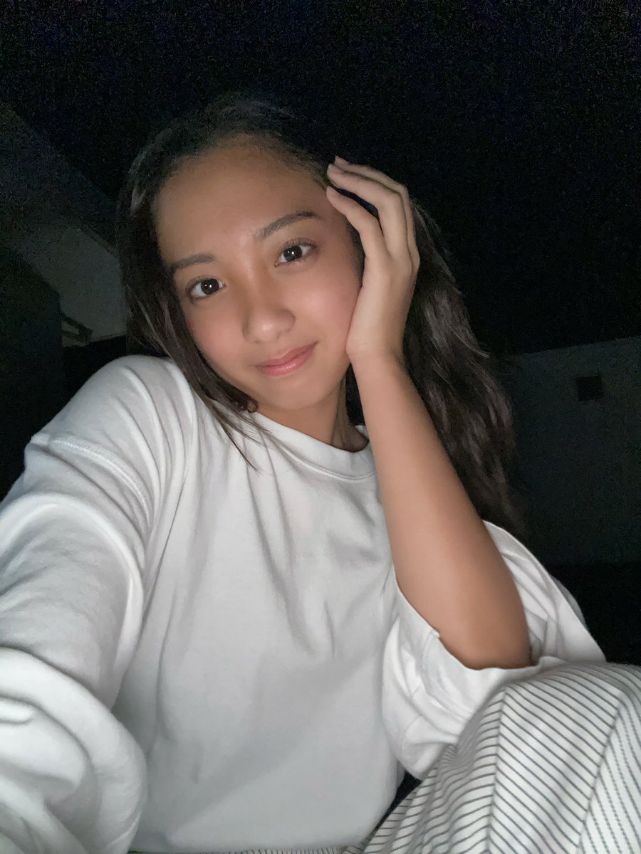 DEVILNOID's tweet image. たまにはオフ感強めな写真を（？

そして皆さん、
GFOのチケットはもうゲットしましたでしょうか🥰圧
当日重大発表もありますので、、、🤔
チケットは↓
twitcasting.tv/c:studio26/sho…

#おはなこちゃん　#GFO