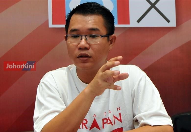 Saringan Covid-19: Kerajaan Johor disaran contohi Selangor, tumpu kawasan industri, zon merah

JOHOR BAHRU 10 JUN: Kerajaan Johor disaran mencontohi mekanisme digunapakai kerajaan Selangor melalui inisiatif ujian saringan bersasar dengan tumpuan kepada..

johorkini.my/kpj-bandar-dat…