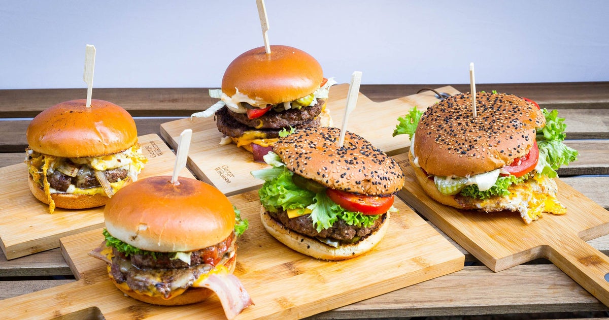 BurgerTown17's tweet photo. Come grab your burgers now! https://t.co/JYdsylZVYw