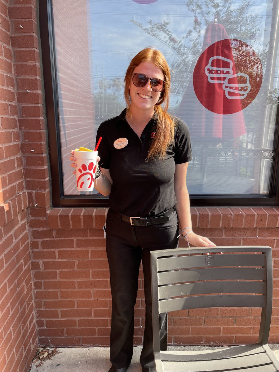 Chick-fil-A Largo tweet media