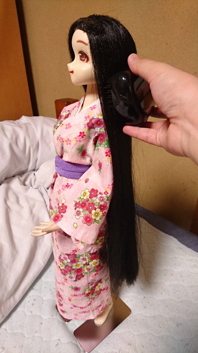 Miko_Teruya's tweet photo. 唯々輝夜ちゃん一人相手に撫で撫でヾ(・ω・*)するだけだったキモヲタさんが、何かの弾みに #ドール交流会 主催するまでに変貌したのは、自身が一番驚いているのである。
(なお企業秘密は何も無いので、ドール交流会したい方は気楽に聞いて下さいな)
#独学でここまで成長したからお前も頑張れ
#DOF09 https://t.co/M1FHdZFBmL