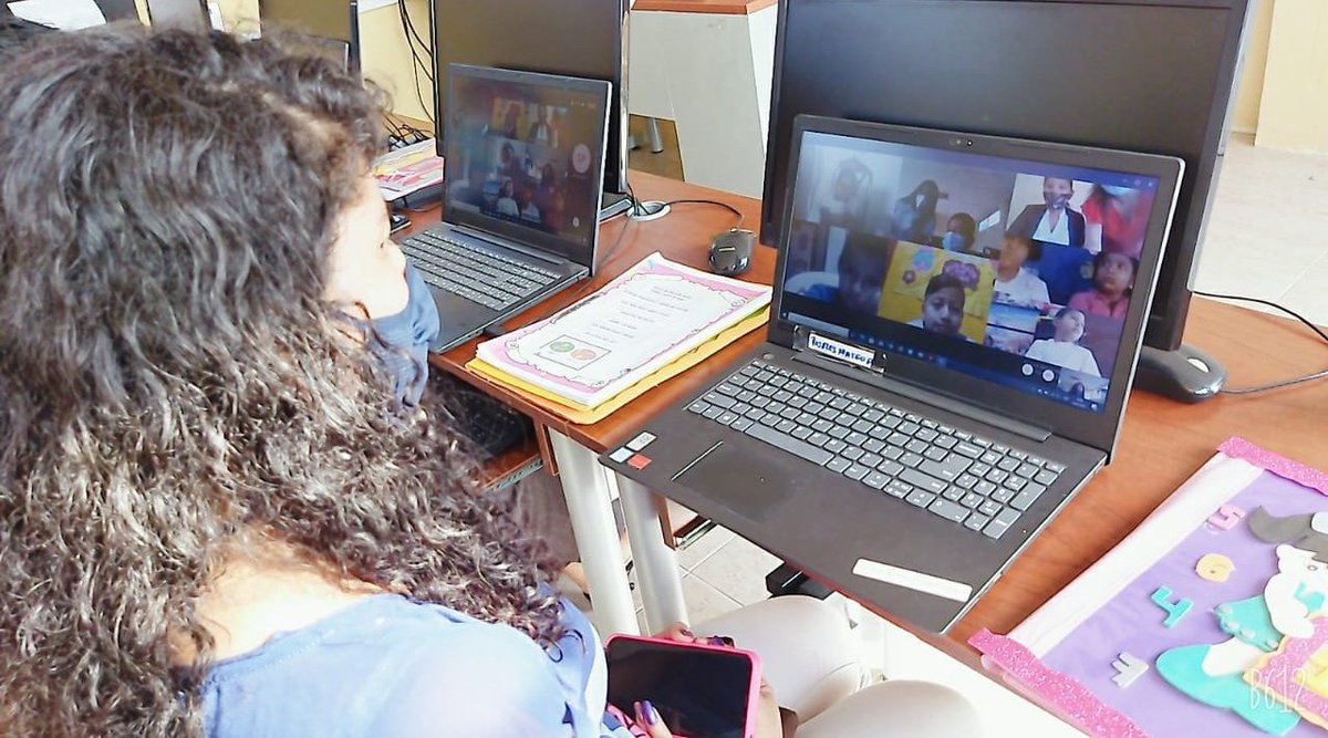 EducacionZ5_Ec's tweet photo. #EncontrémonosPorLaEducación  | 98 sedes en @EducacionZ5_Ec están habilitadas para que los docentes aspirantes al Magisterio rindan las clases demostrativas. Los docentes realizan sus pruebas prácticas al jurado calificador desde hoy hasta el 30 de junio.
#QuieroSerMaestro7 https://t.co/n2orG8sszy