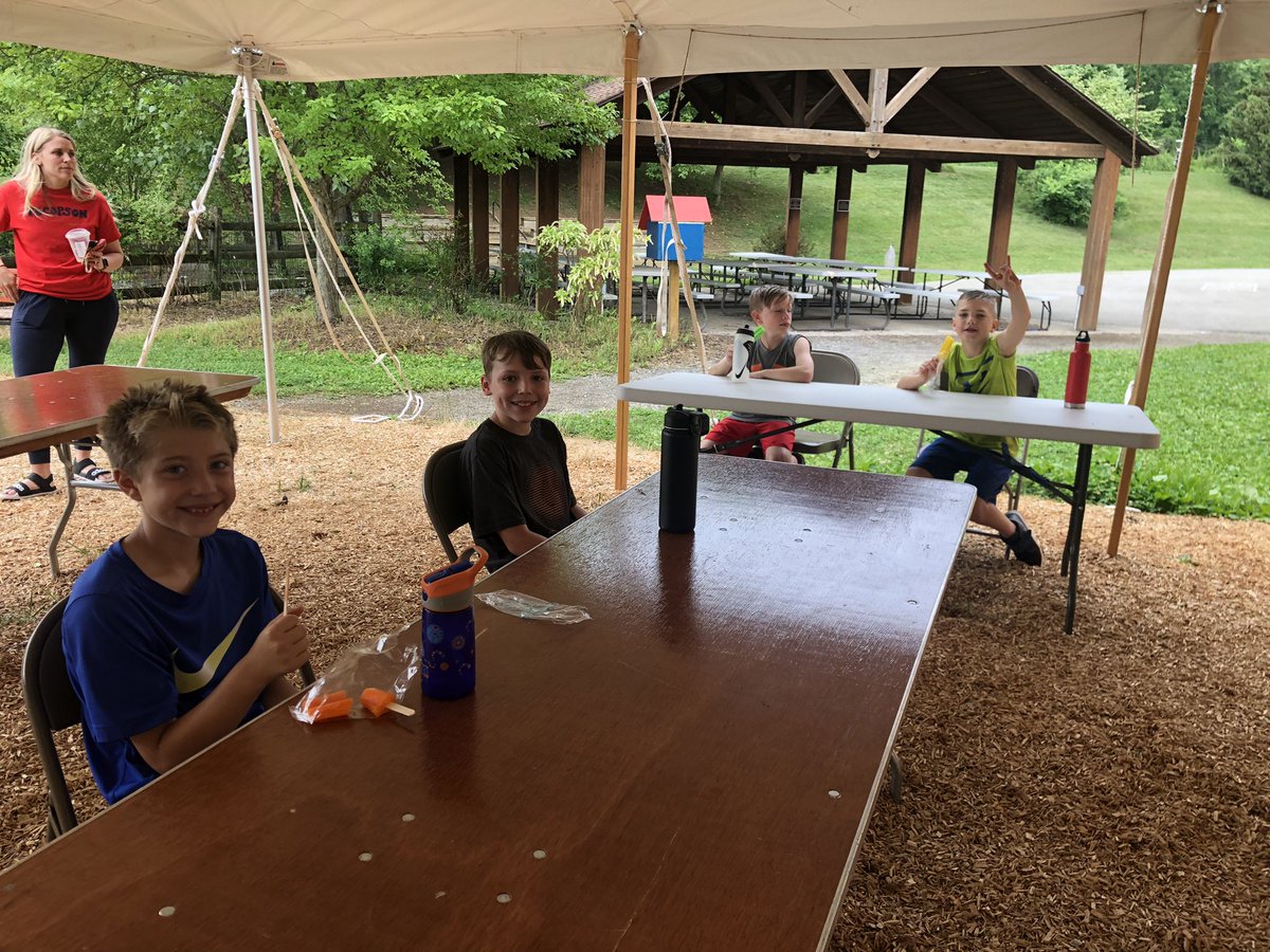 MrsKriza4's tweet photo. Field day!! https://t.co/M4RhxFpTiX