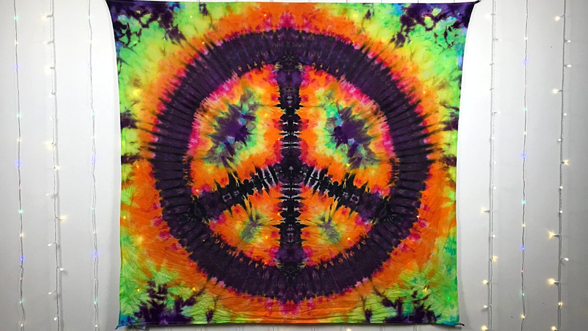 RiahsTieDye's tweet photo. Tie-dye pattern : Peace Sign Tapestry (Ice) https://t.co/jd1pbpxQk2 via @YouTube
#tiedye #RiahsTieDye #TieDyetutorials #howtotiedye
#Wednesdayvibe #YouTuber @Content_Art_RT https://t.co/lJqpMxJfmf
