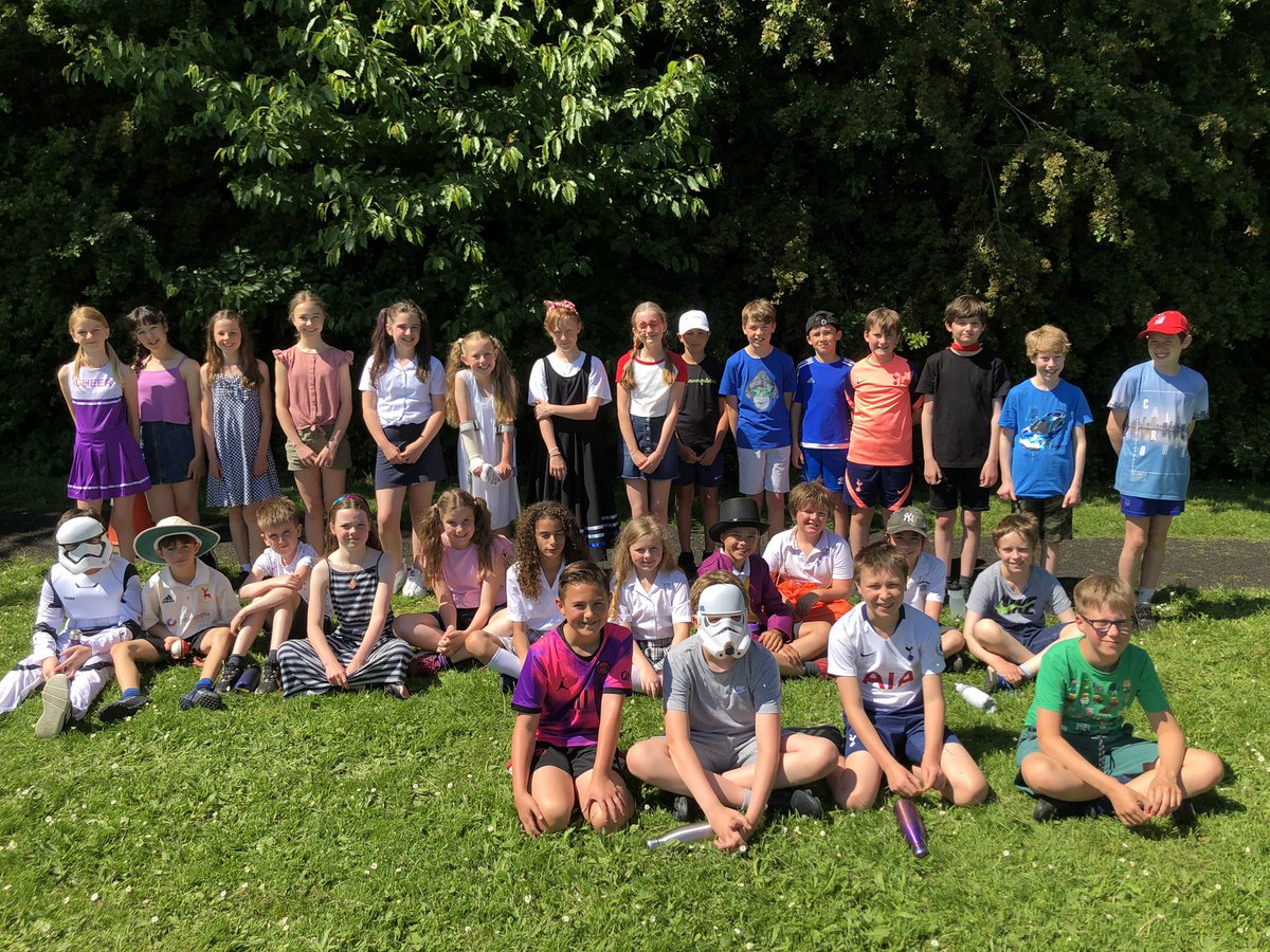 Year 6 enjoying their reading challenge celebration
