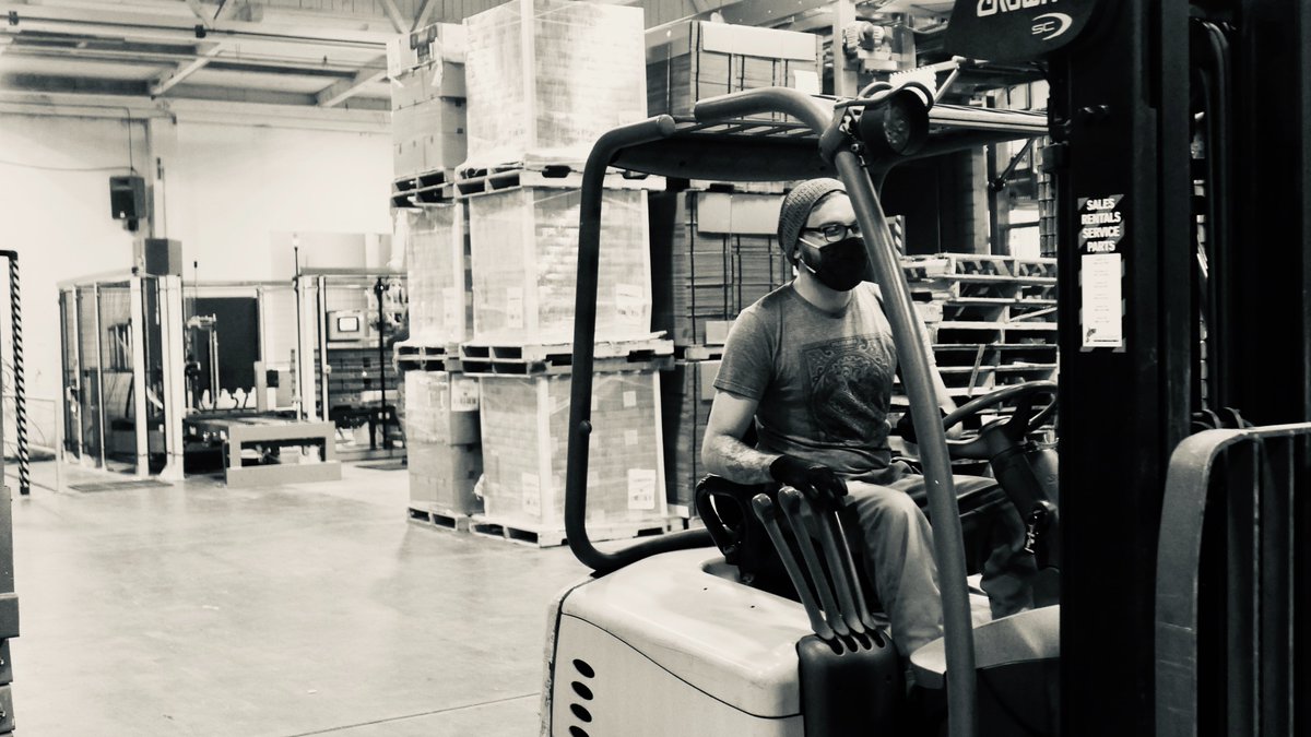 Our beer menu has been updated, including a guest tap collab from <a href="/BeerTriceratops/">TriceratopsBeer</a>  and a limited single keg of Lavender Menace, Maddy's delicious brainchild!
Visit our website for more details about the current tap list:
georgetownbeer.com/tasting-room/m…