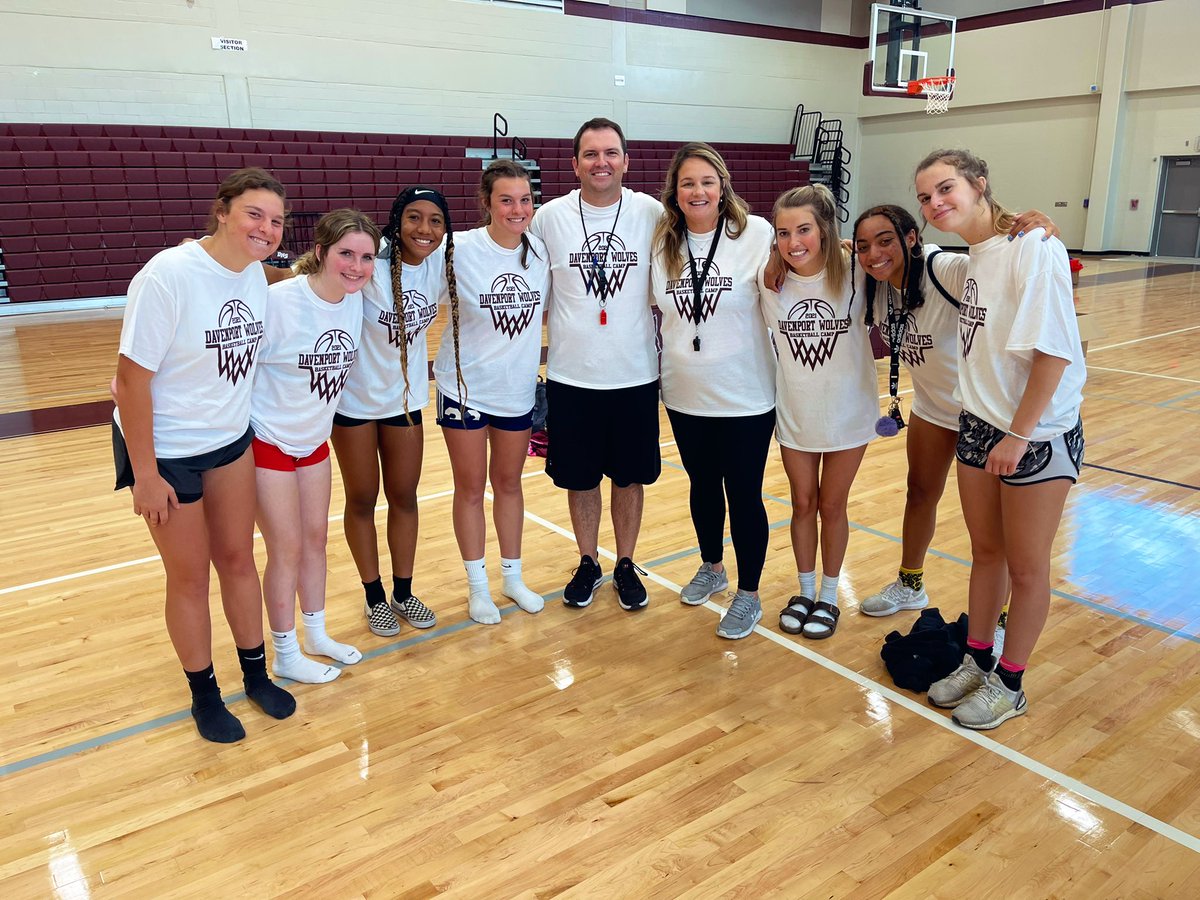 This week could not have gone smoothly without the volunteer help of these DHS Varsity players!! Not only did they show up everyday before and after performance camp, but they really took pride in leading the younger players! That’s what The 🐺 Pack Family is all about! #BTP 🏀