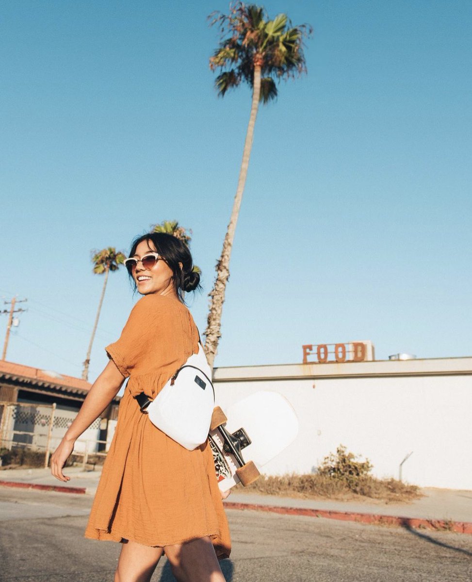 jetcetlife's tweet photo. 10 days away from summer already doing summer things ☀️ https://t.co/j8e52kg43r