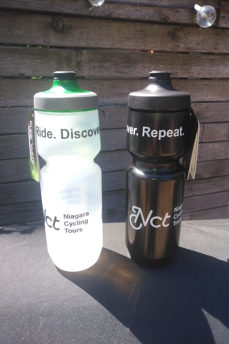 CyclingNiagara's tweet photo. Thanks @specialized_ca just in time!  #deliveryontime #waterbottles #niagarabybike #niagaracyclingtours #niagarabikevacation #cyclingchallenge #cyclingtoronto #cyclingvacation #bikevacation #specialized https://t.co/UwpvULALO1