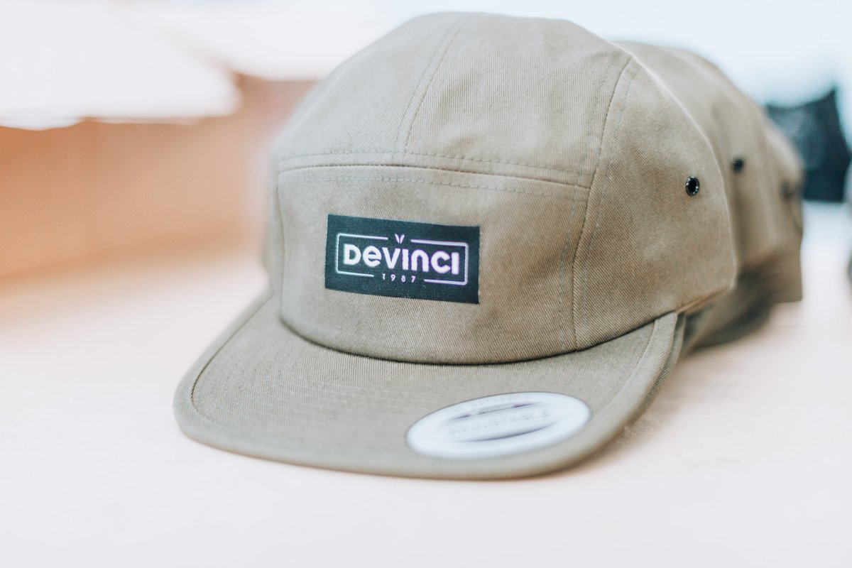 printeez's tweet photo. Custom Apparel Printing for brands and businesses. #printeez #customtshirts #customhats #printondemand https://t.co/y5386mPMgd