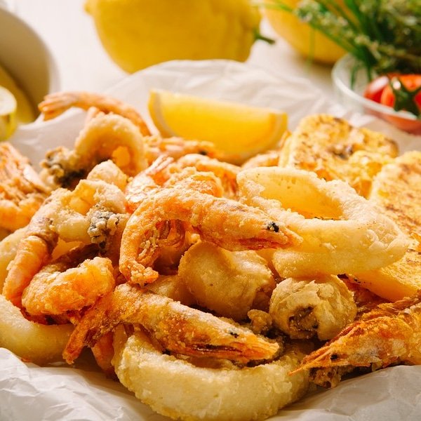 JonahsAber's tweet photo. 🐟🦀🦐 To mark the start of #euro2020 tomorrow, Mario is cooking up a #fritomisto to cheer on the Italians 🇮🇹 in their opening game ⚽
#Ffaberystwyth #CaruAber #aberystwyth #promenade https://t.co/ifk7mVtt7T