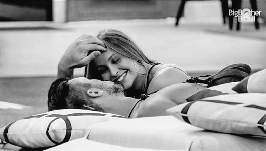 oksshippers's tweet photo. "Pra dentro da memória eu te levei"❤ ✨ https://t.co/ydpUto8fa2