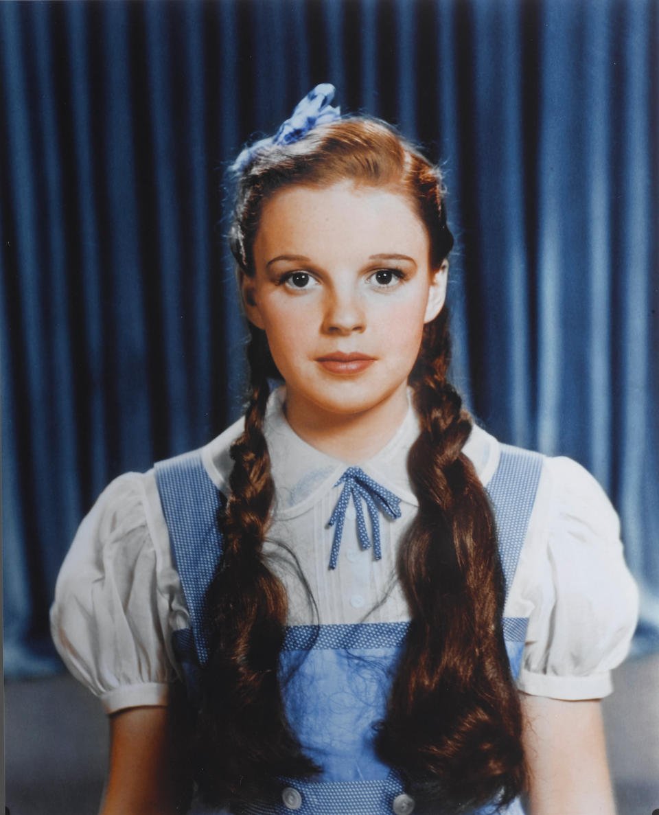 TuristaGalactico YComePan on Twitter Diferentes pruebas de vestuariopeinado de Judy Garland para El mago de Oz The Wizard of Oz 1939 httpstco3dfleo1r7O Twitter