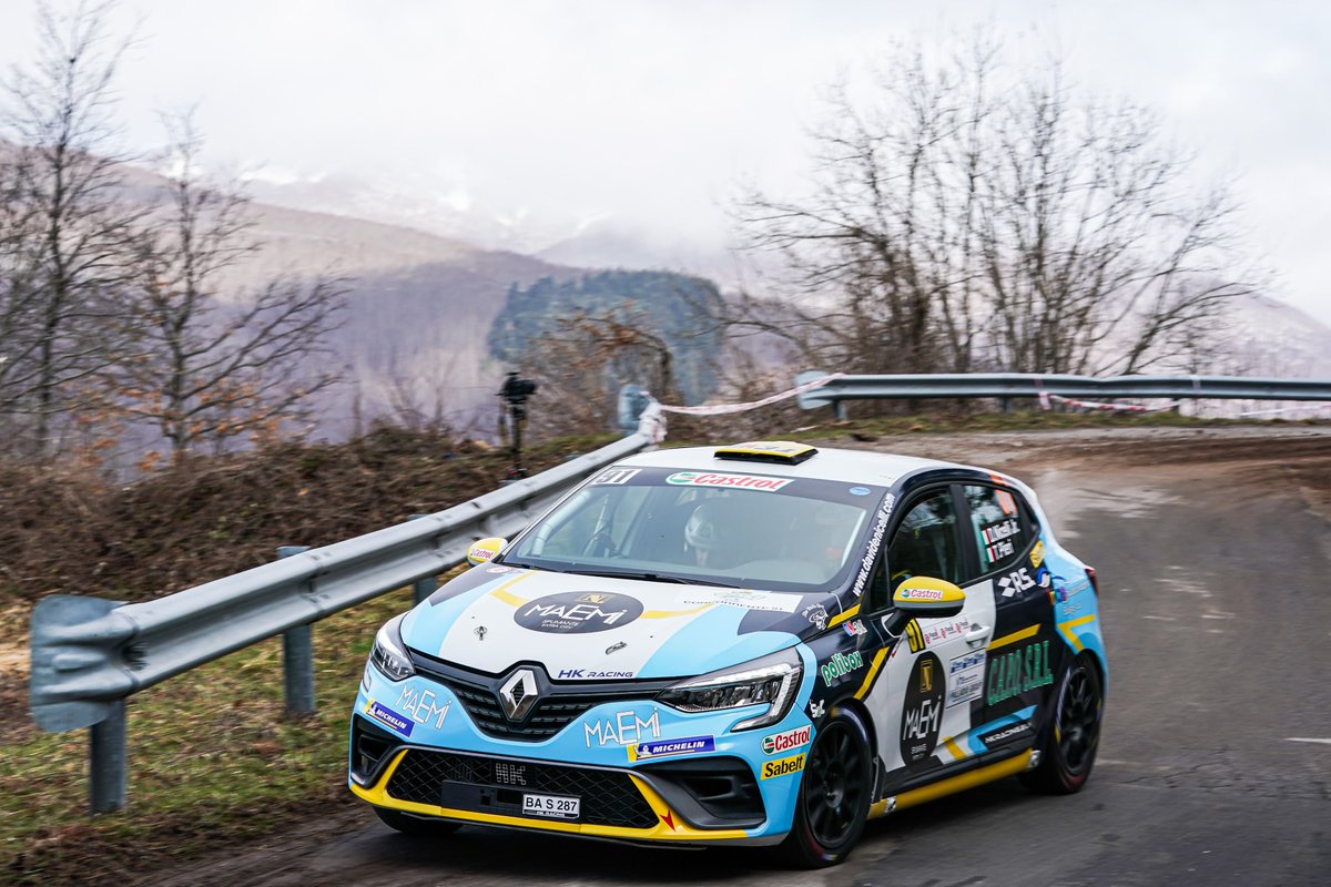 renaultitalia's tweet photo. Clio Trophy Italia riaccende i motori il 12 e 13 giugno 2021 per la 15esima edizione del Rally di Alba, nonché terzo appuntamento del @CIWRC 2021 👉 https://t.co/0BSWwkZaSe
#RenaultRally #DallaPistaAllaStrada https://t.co/s1ia0DAHD7