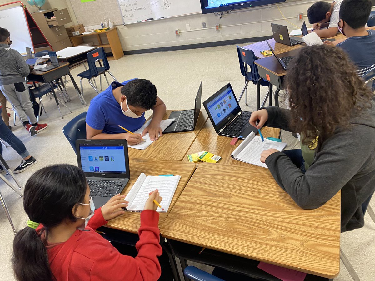 cesarjare's tweet photo. @GFTG2021_AISD @#CampGray@RoopaSantosh#JapaneseGardenResearch.  Área and Perimeter https://t.co/uwYoRtFfYv