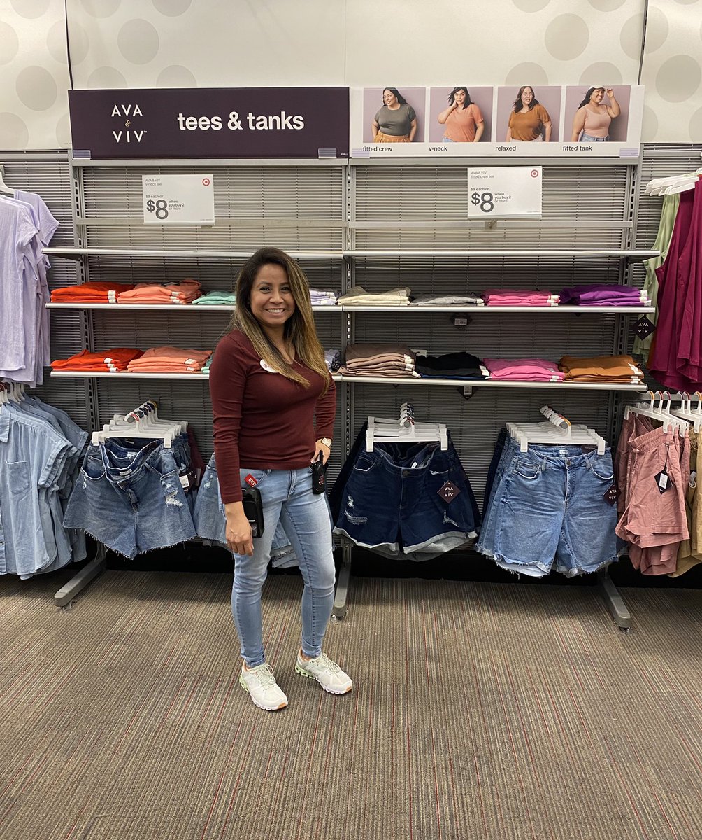 cruzboy001's tweet photo. Getting style ready for the day and this warm weather this weekend! Denim folds on point! VMGβs being set!!! π π π©³ @Katydid1782 @MollyMrshmallow @AgentFrid #T1782 #workwhereyoulove #vmgs #denim https://t.co/pGBvZ9b71D