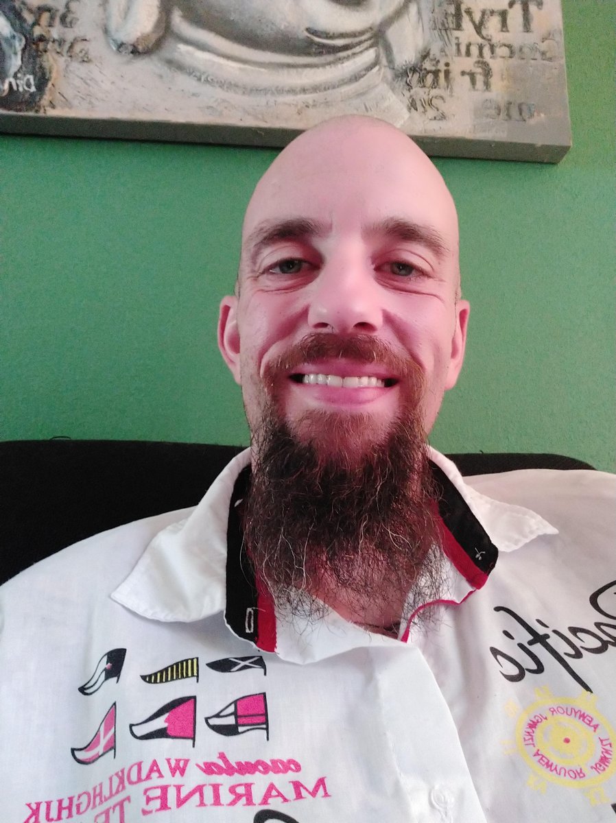 Eric is een actieve deelnemer op de Discord chat en is recentelijk ook naar een van de bijnkomsten geweest in Eindhoven. Hij deelde zijn mooie ervaring zodat deze jou kan helpen.
autiroze.nl/ervaringen/eri…