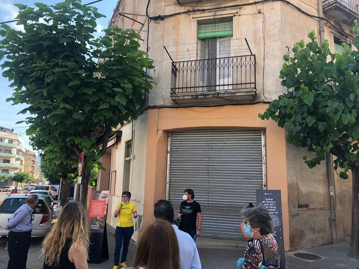 omnium's tweet photo. Tremp, ciutat geològica des del 2013, és avui l'escenari d'un itinerari que explica aquesta vessant i la història de la 53a #PremidHonor. La casa on va viure la infantesa o la Biblioteca Maria Barbal són alguns dels punts que es poden visitar abans de l'acte d'entrega del guardó https://t.co/b0e5MRFnFN