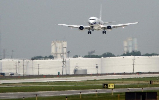 GaryChiAirport's tweet photo. Our airport has two first-class FBO’s in @colemanaviation and @GaryJetCenter. Both offer premier maintenance and amenities for air travelers #flyGYY https://t.co/qsAvHISnhS