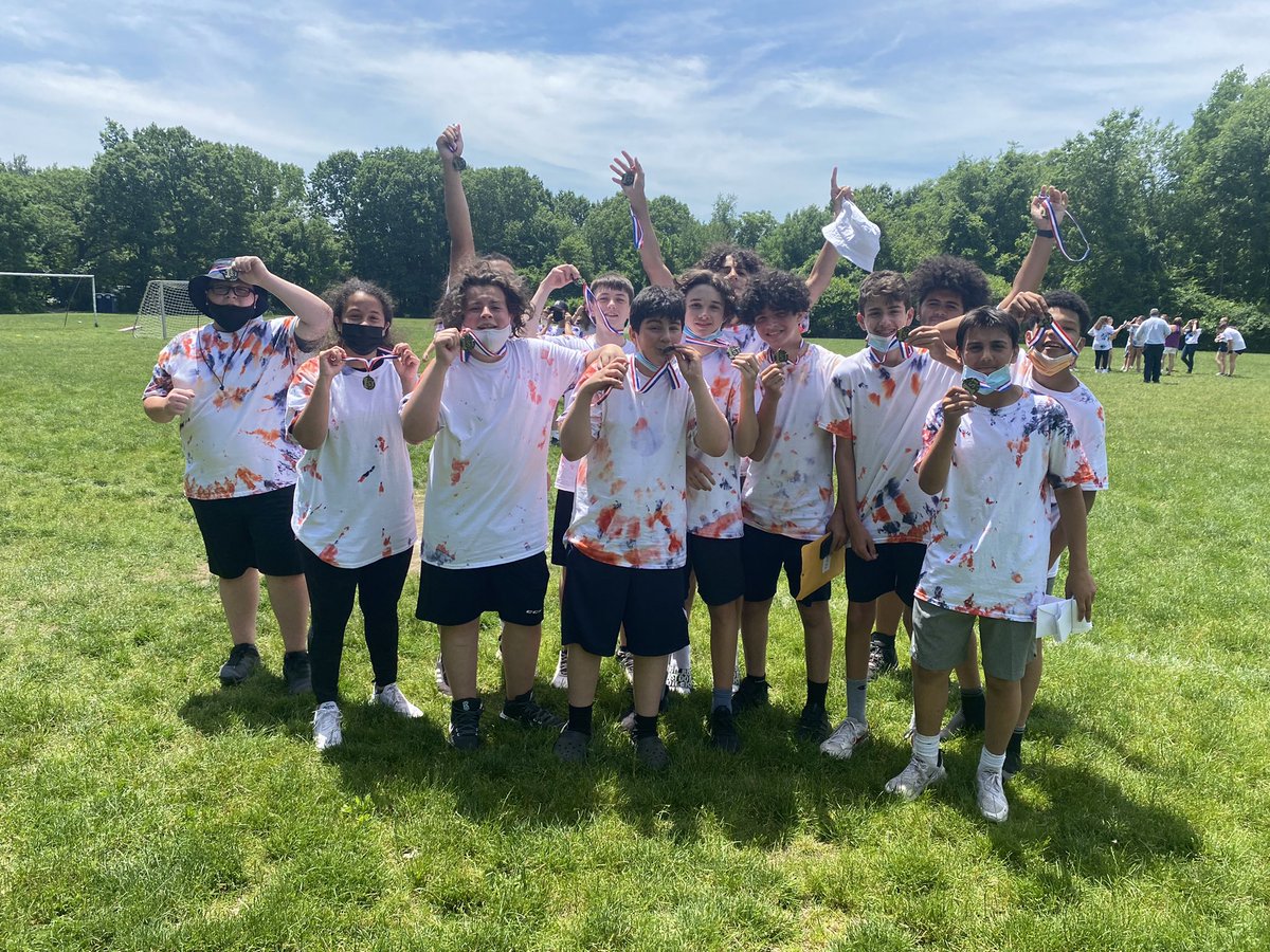 MPS_Wellness's tweet photo. Our @MPS_CGS Amazing Race Winners! https://t.co/ERky2DWhVo
