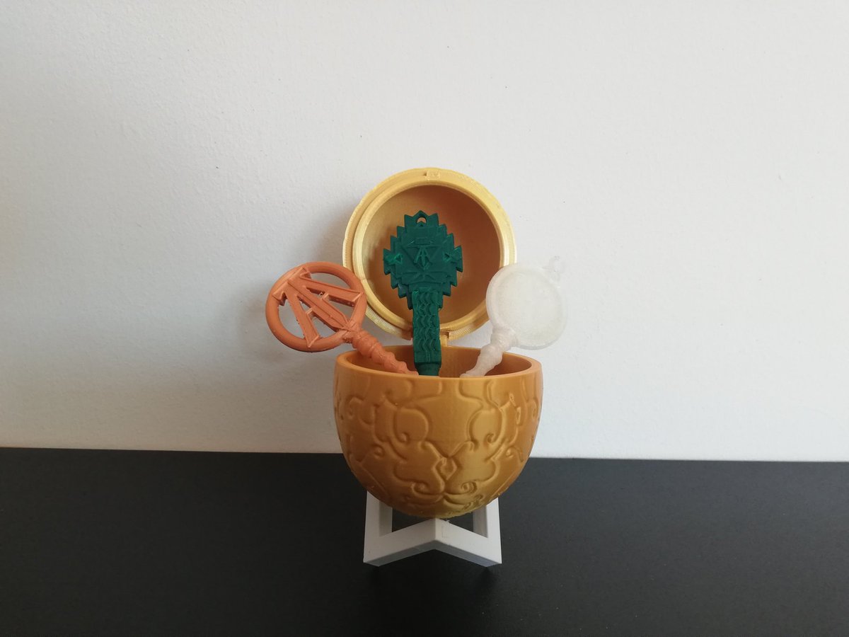 Direbollosa's tweet image. Los primeros en descubrir el Easter Egg. Y por tanto los ganadores de los premios de #OASISCPRZAFRA son:

1. @minervaacedo (Huevo de Pascua)
2. @Mpuerto4 (Llave de Cristal)
3. Mercedes. B. Orellana (Llave de Jade)
4. Alberto Valiente Fernández (Llave de cobre)

¡Enhorabuena!