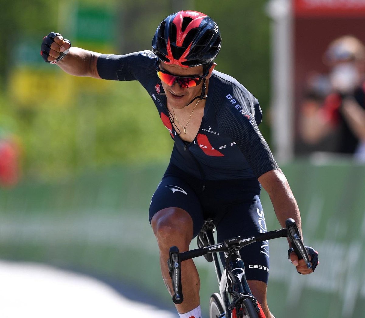RichardCarapazM's tweet image. Mijines! Súper feliz por este gran triunfo en Suiza🇨🇭Gracias a todos por sus mensajes, vamos a tratar de mantener el liderato hasta el final 🟡🤪 📸 @GettySport