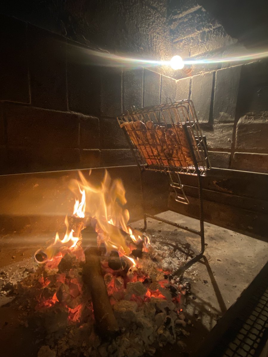 ryanmortonpe's tweet photo. Thanks to @TankLanning and @ratemybraai for the early fathers day present for @pjmortonpe. Gotta love a good staan op stand. What a winner! #RATEMYBRAAI #lambrib https://t.co/n76VVnBq1M