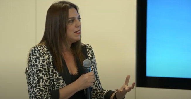 DIA_Group's tweet photo. Así somos en Grupo DIA. Afrontando desafíos. Inmaculada González, Directora de Software Factory, ha destacado #TechCities2021 https://t.co/NVFNmt135N la importancia del aprendizaje continuo y de QUERER, da igual edad, perfil o función. Gracias @ExperisSpain #CadaDIAMásCerca. https://t.co/Jaxr76bMbK