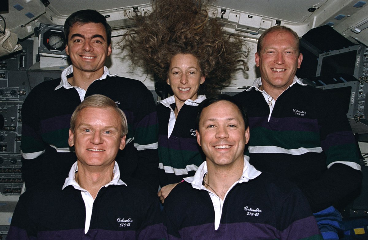 SpaceAboveUs's tweet photo. Columbia is back on the launchpad with STS-62. We've got two whole payloads of science experiments and engineering tests, including a fancy new robot arm accessory. Oh and don't worry, that smell isn't coming from the crew. https://t.co/iuKRpnthrV #STS62 1/5 https://t.co/abq2V2P2uj