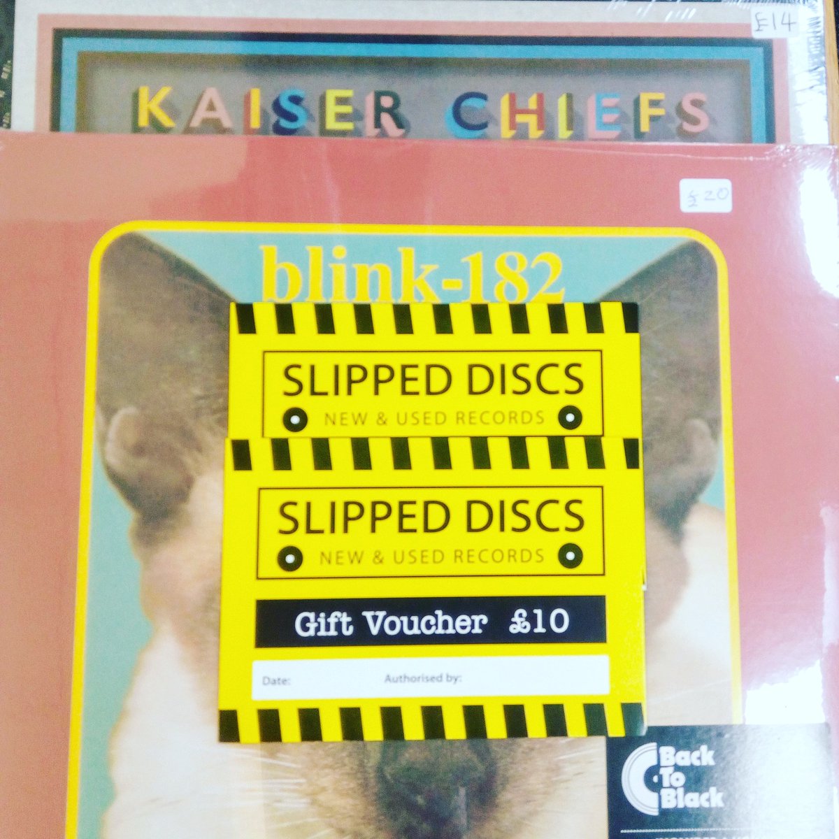Unsure what to get your vinyl loving loved one for father's Day???
Well nip into Slipped Discs  in knutsford market hall !!! .if you can't decide we do gift vouchers.