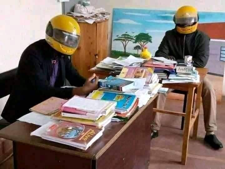 AllanNyash's tweet photo. Niko sure hapa ni Helmetary school https://t.co/ba6rlQ1Mqa