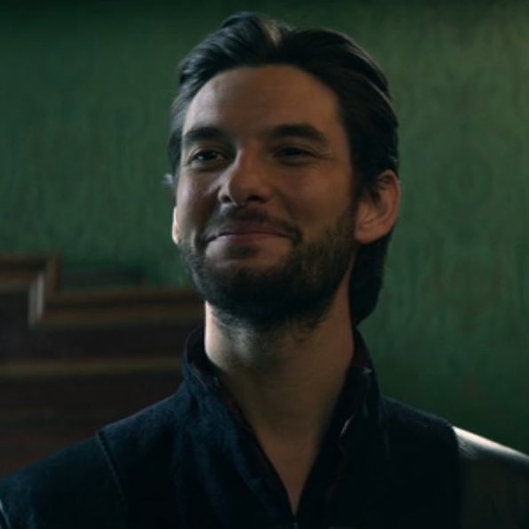 hyyhgojo's tweet photo. "why are you crying?" the only three times the darkling smiled in the entire season was all with alina https://t.co/1xwqOvoi8v
