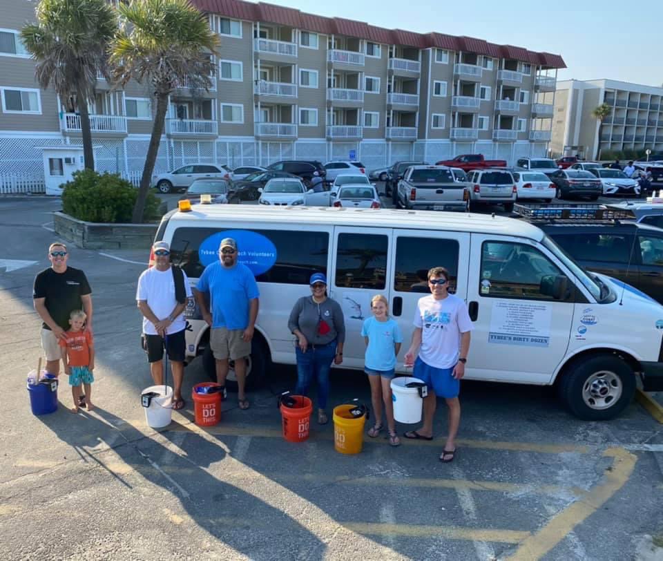 GeorgiaPower's tweet image. Georgia Power employees from the Savannah area helped at the 2021 Tybee Clean Beach Project and collected seven five-gallon buckets of trash from around the pier in less than two hours. 🏖🗑#WeHelpBecauseItsHome
