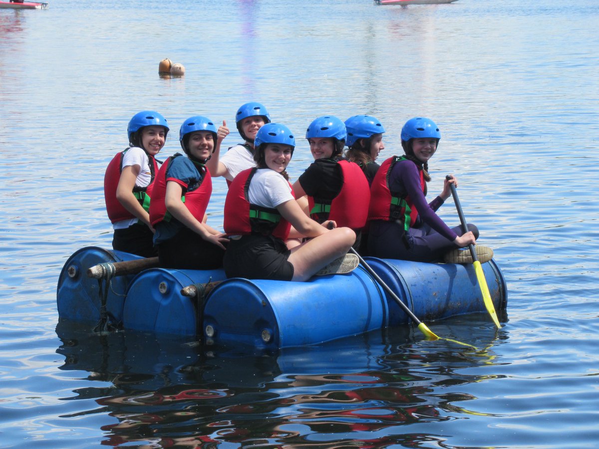 gguidingware's tweet photo. On Saturday some of our Guides and Rangers enjoyed a day on the water 💧 

They built their own rafts. Some did collapse! 

Then in the afternoon they had a go at wobble boarding and Kata-Kanuing. 

Our thanks to the team @ESSAwatersports for a fantastic day. https://t.co/Ly5w0qsOEH